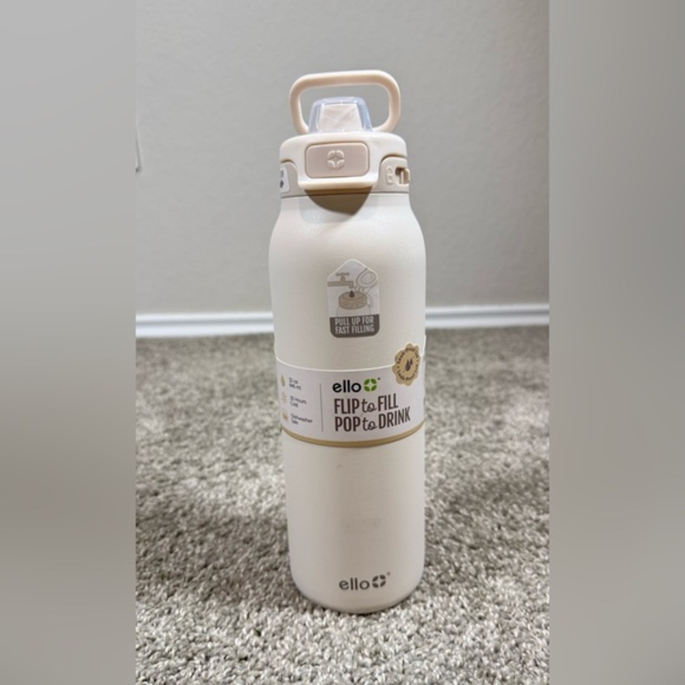 Ello Cream Water Bottle 32 oz.